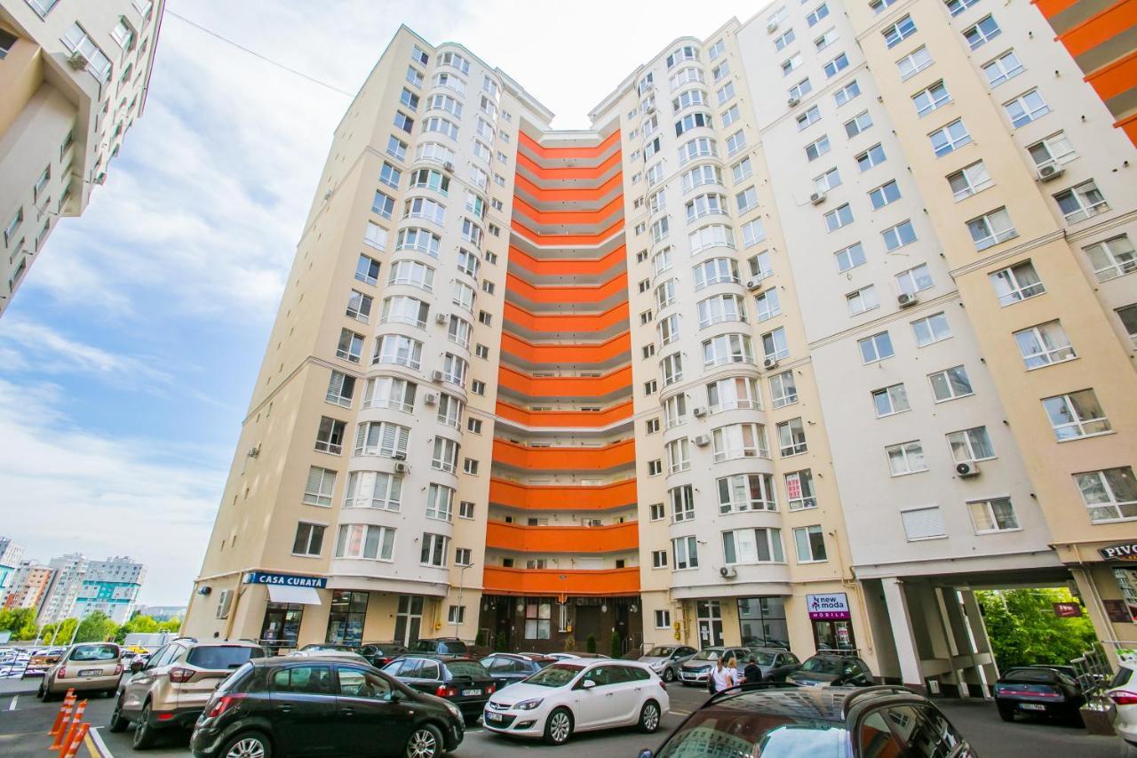 Apartament In Zona Centrala Si Parc Chişinău Eksteriør billede