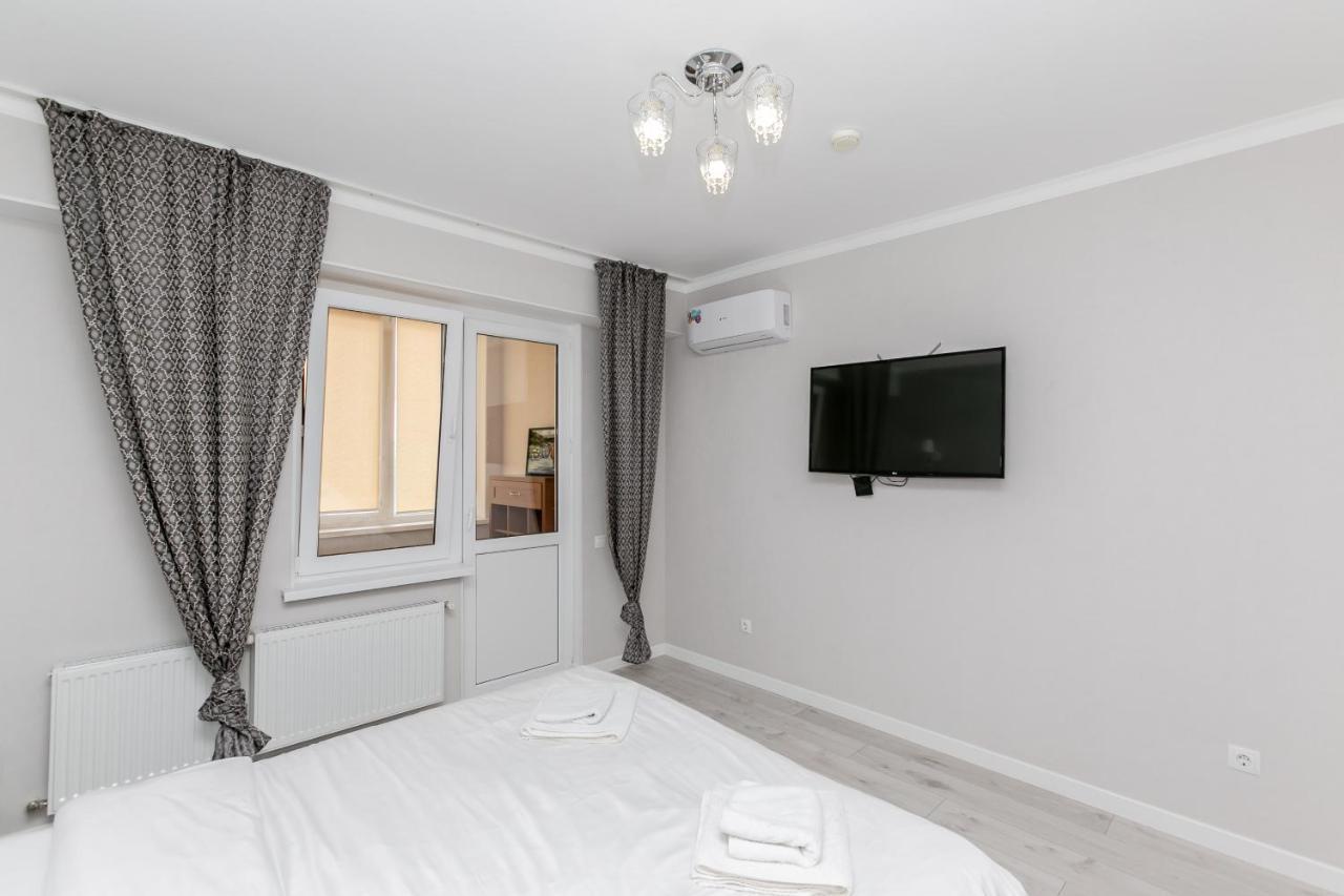 Apartament In Zona Centrala Si Parc Chişinău Eksteriør billede